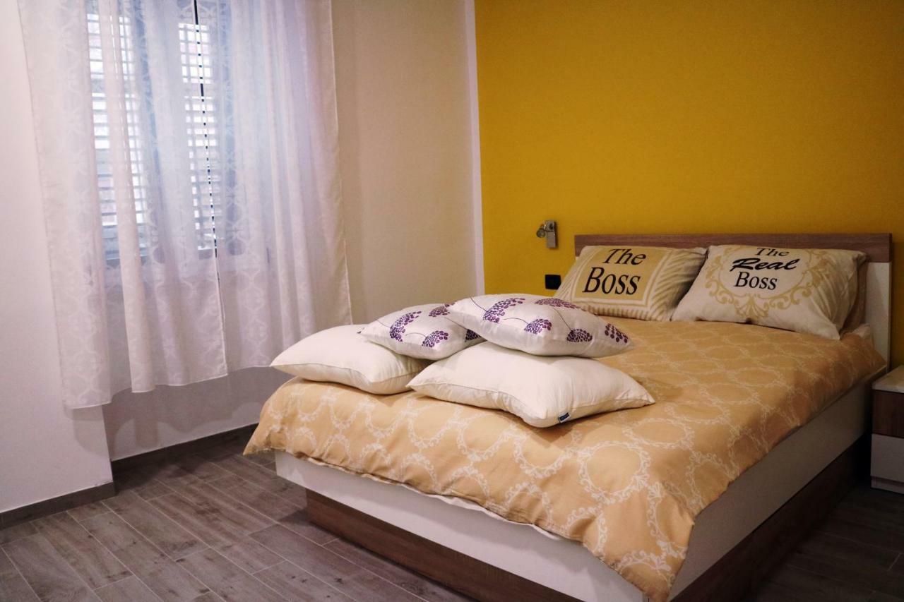 Apartment Toni Pula Exteriér fotografie